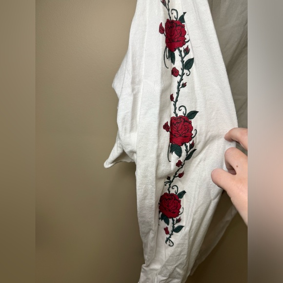 Danielle Guizio Roses Long Sleeve - Picture 2 of 6